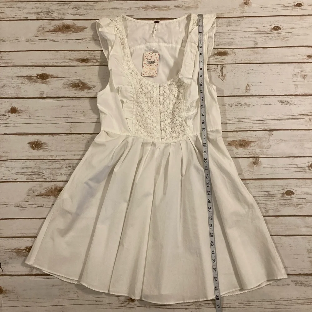 Free People Women Half Moon Crochet Ruffle Embroidered Dress In White Sz Large